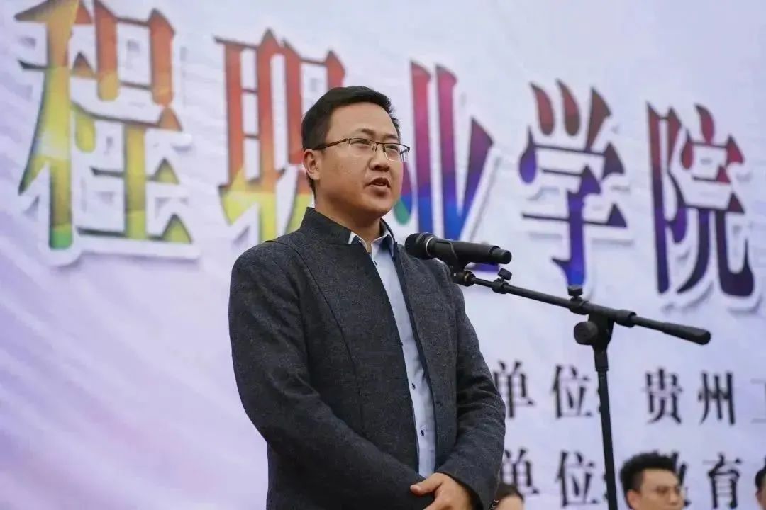 青春点燃梦想 体育铸就辉煌|银河正规官网第八届田径运动会圆满闭幕(图10)